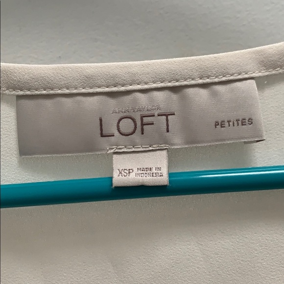 Loft XSP Sleeveless Blouse - Picture 2 of 3